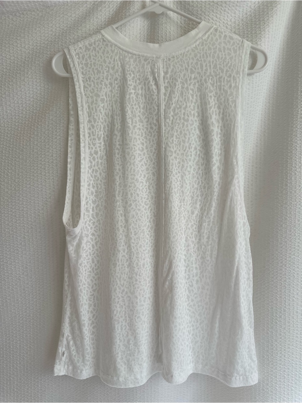 LULULEMON All Yours Boyfriend Muscle Tank Veil White City Camo Burnout Size 14
